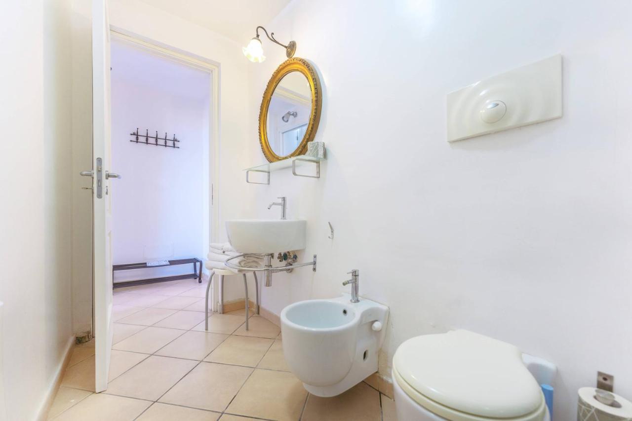 Palazzo Attila - Gioia Apartments プロチーダ エクステリア 写真