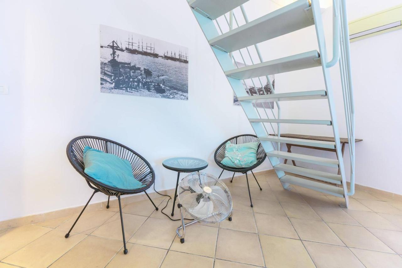 Palazzo Attila - Gioia Apartments プロチーダ エクステリア 写真